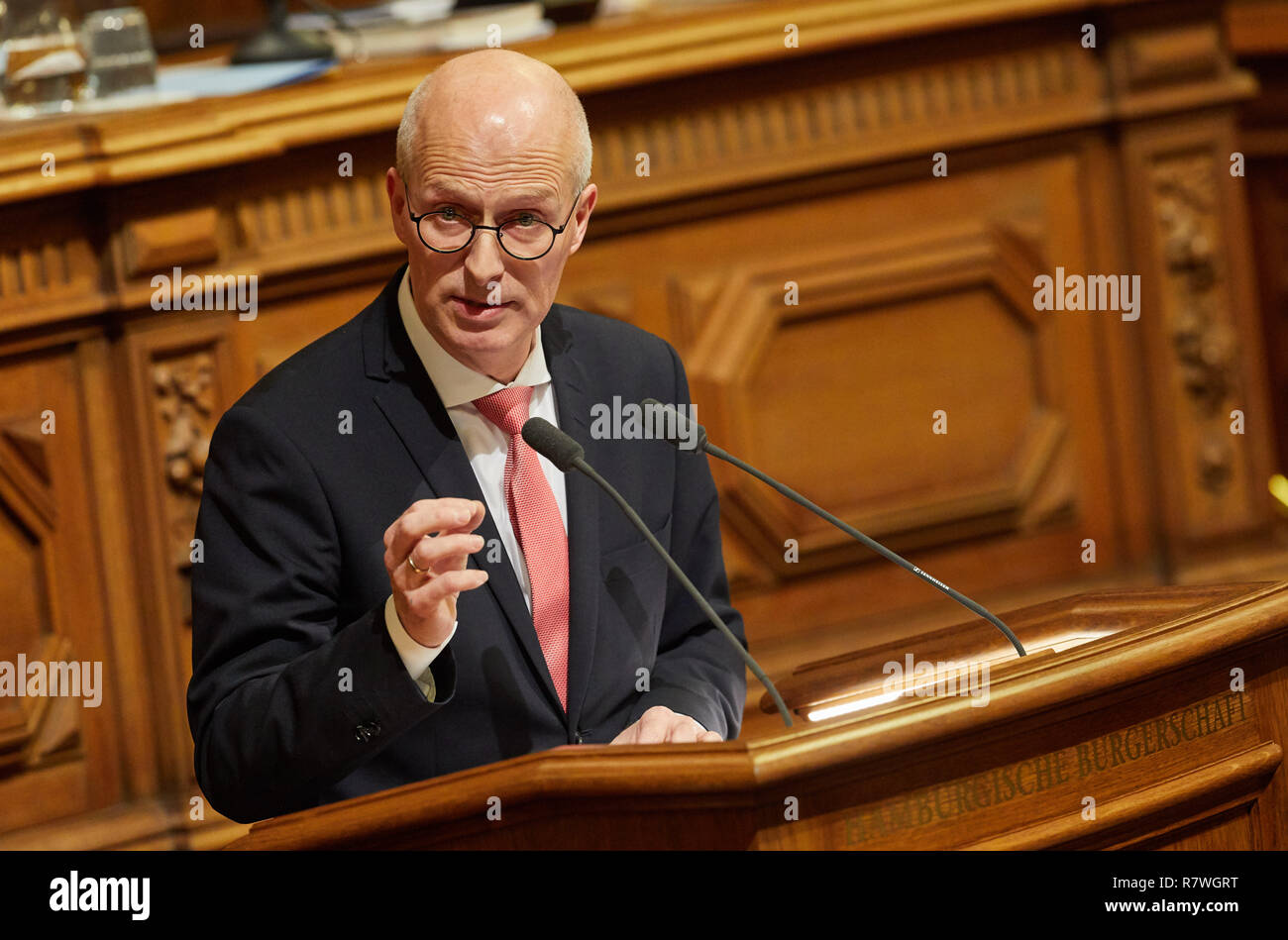 Hamburg, Germany. 11th Dec, 2018. Peter Tschenscher (SPD), Hamburg's ...