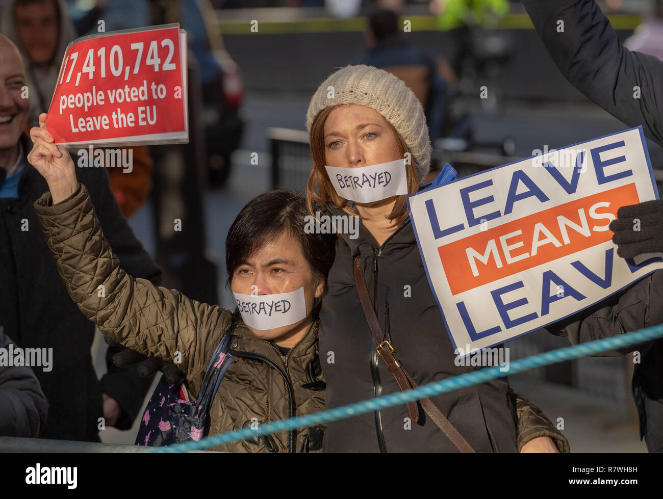 London 11th December 2018 Brexit High drama at Westminster Gagged pro Brexit supporters  Credit Ian Davidson/Alamy Live News Stock Photo