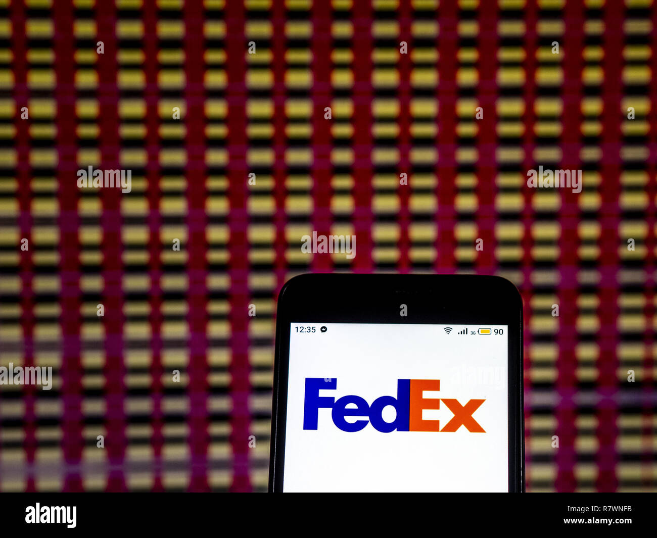 Kiev Ukraine 11th Dec 2018 Fedex Courier Company Logo Seen Displayed On Smart Phone Credit Igor Golovniov Sopa Images Zuma Wire Alamy Live News Stock Photo Alamy