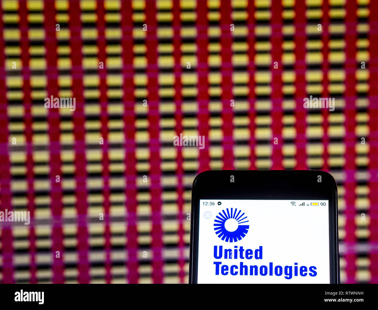 Kiev, Ukraine. 11th Dec, 2018. United Technologies Corporation Aircraft manufacturing company logo seen displayed on smart phone. Credit: Igor Golovniov/SOPA Images/ZUMA Wire/Alamy Live News Stock Photo