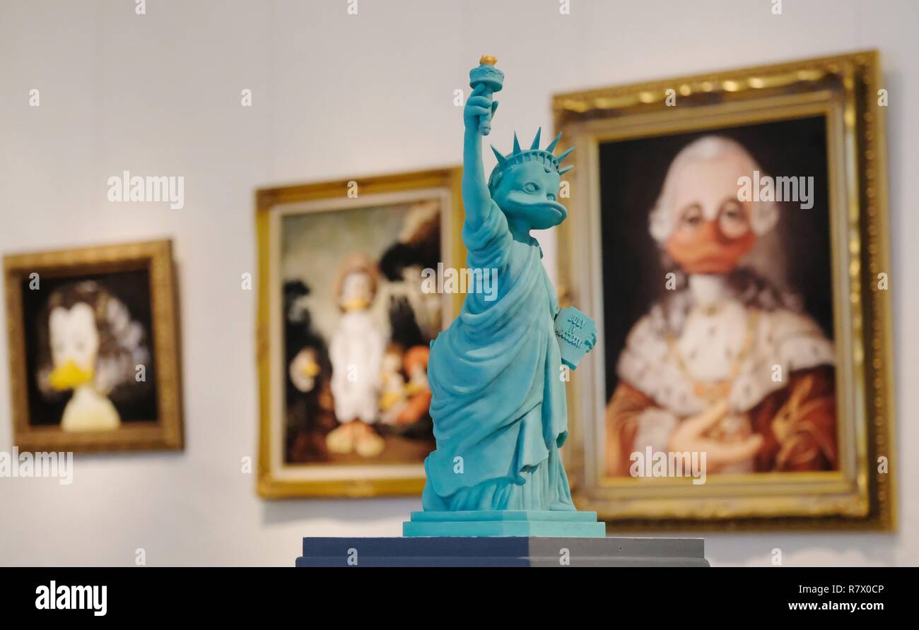 Replica statue liberty seen in hi-res stock photography and images - Alamy