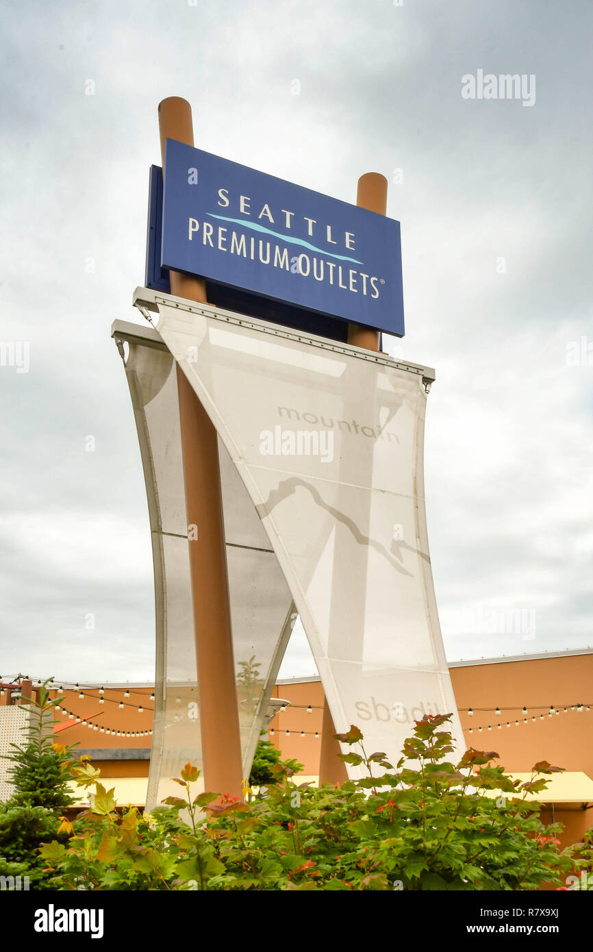 SEATTLE, WA, USA - JUNE 2018: Large sign outside the Premium Outlets shopping mall near Seattle. Stock Photo