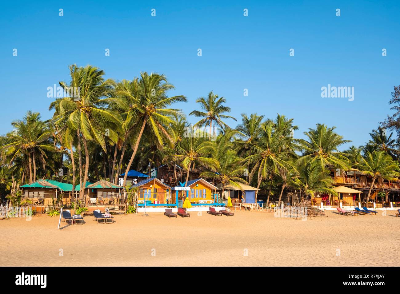 India, Goa, Agonda beach, bungalows along the beach Stock Photo