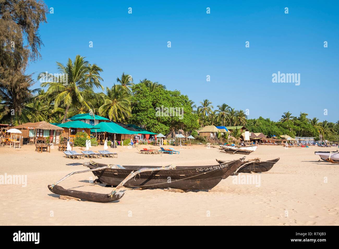 India, Goa, Agonda beach, bungalows along the beach Stock Photo