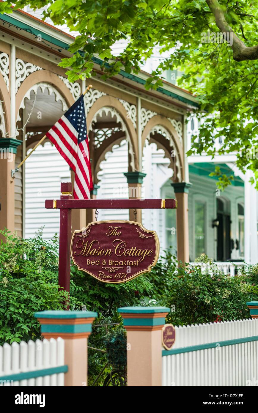 Victorian house cape may new hires stock photography and images Alamy