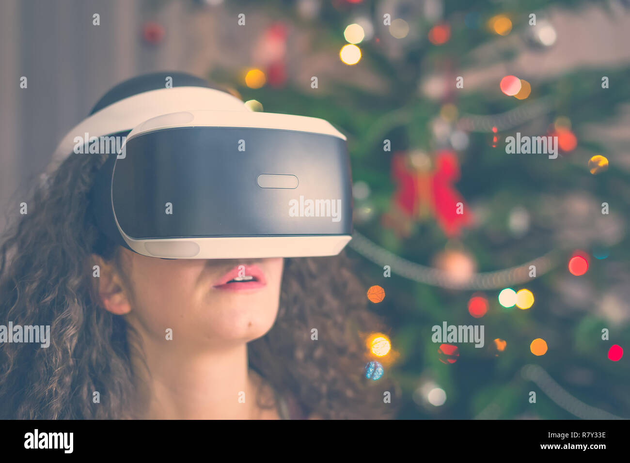 Wearing vr goggles hi-res stock photography and images - Alamy