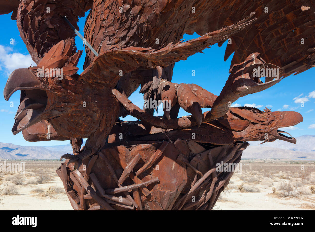 Metal Bird sculptures by Ricardo Breceda in Galleta Meadows in Borrego Springs, CA Stock Photo