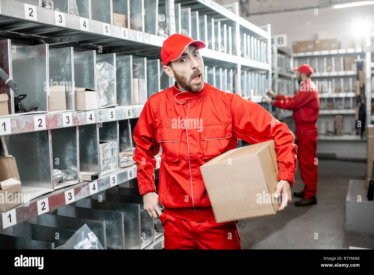 украли товар со склада. хищение на складе. хищения со склада. хищения со склада. хищение на складе.