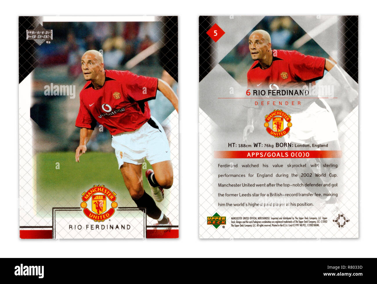 The front and back of an Upper Deck football player card from 2002 featuring Rio Ferdinand playing for Manchester United Stock Photo