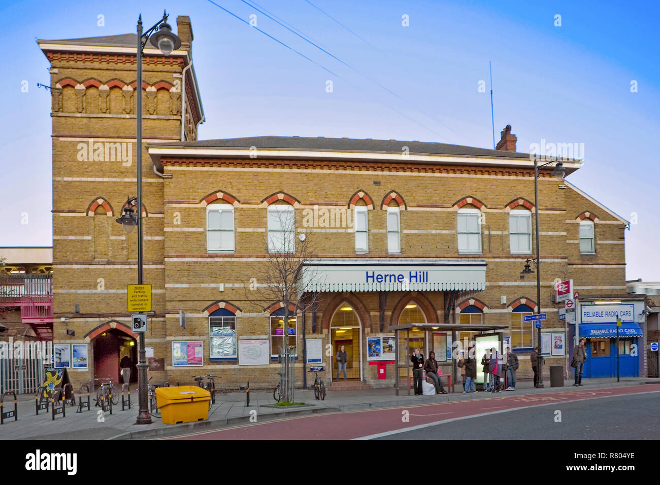 Herne Hill Station, Herne Hill, London Stock Photo Alamy