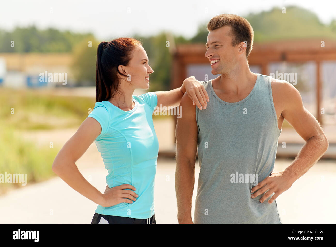 Slim couple happy hi-res stock photography and images - Alamy