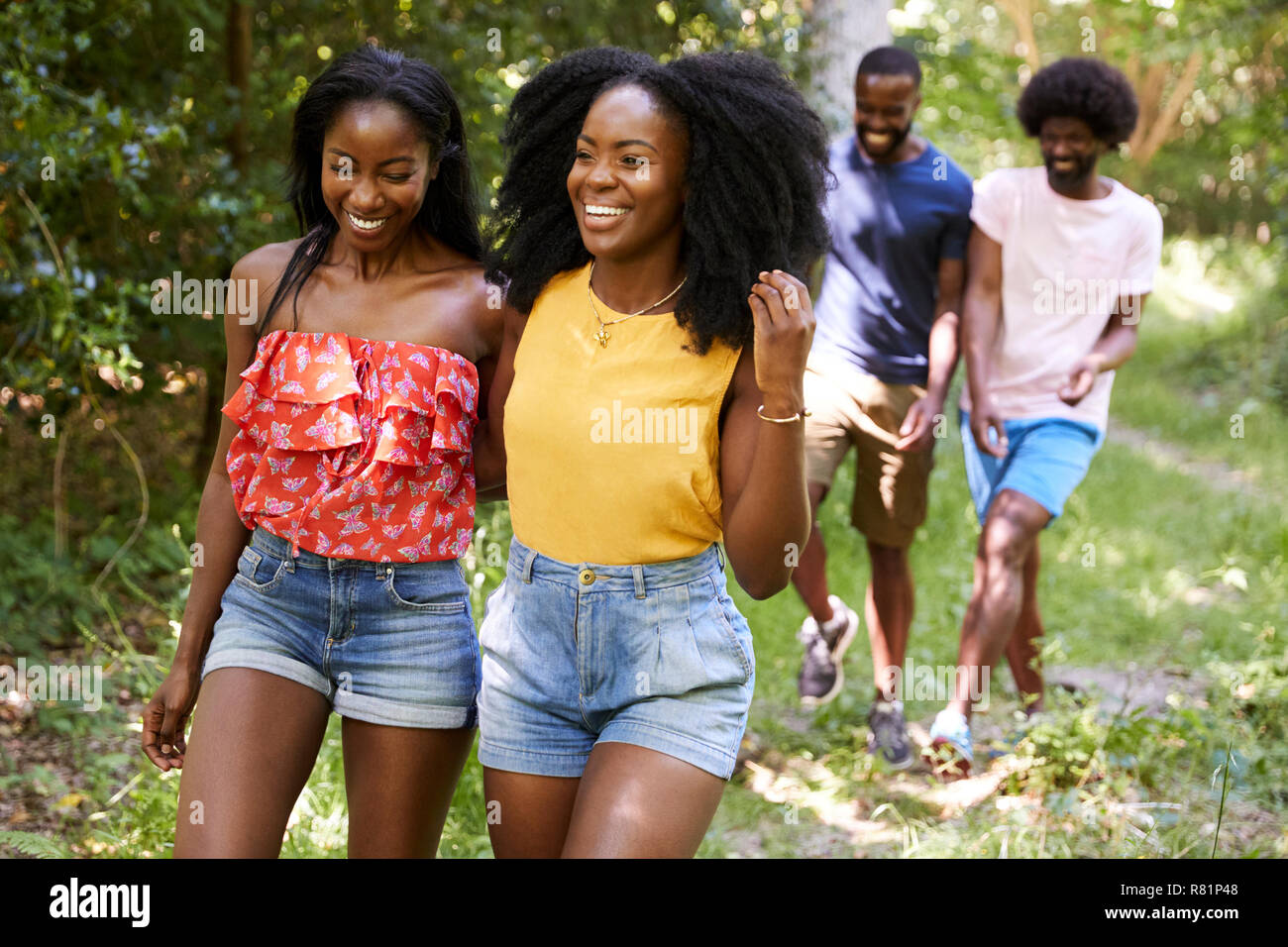 Adult couples hi-res stock photography and images - Alamy