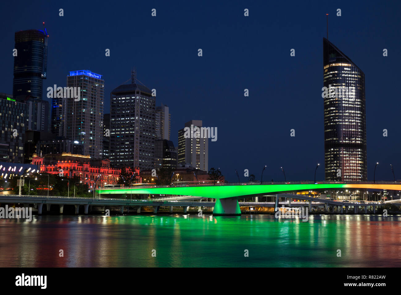 Brisbane city centre and Brisbane River at night, Queensland, Australia Stock Photo