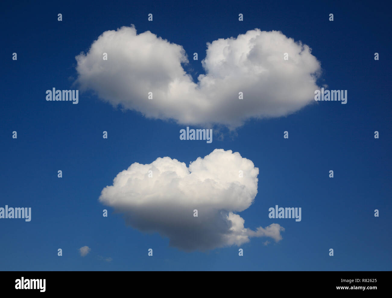 Heart-shaped clouds in the sky Stock Photo - Alamy