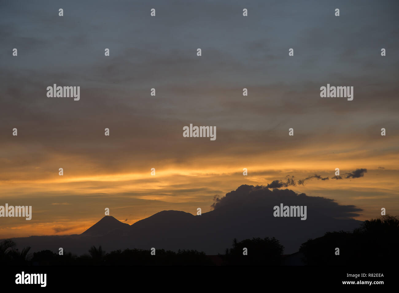 Volcan de Izalco, Cerro Verde y Volcan de Santa Ana (Ilamatepec) Stock Photo