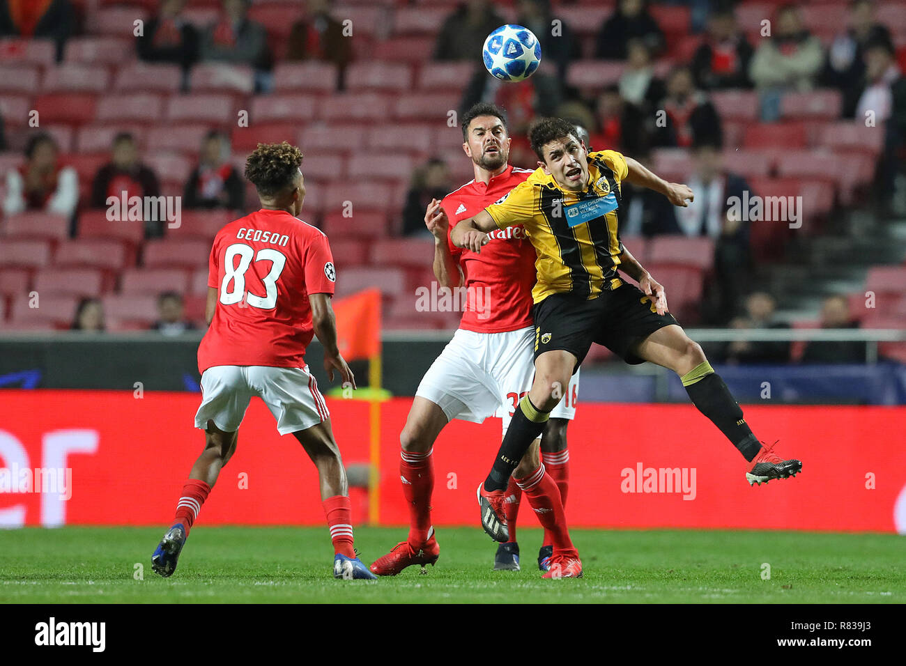Jardel Nivaldo Vieira of SL Benfica (L) vies for the ball with Ezequiel  Ponce of AEK Athens F.C. (R) during the UEFA Champions League 2018/19  football match between SL Benfica vs AEK