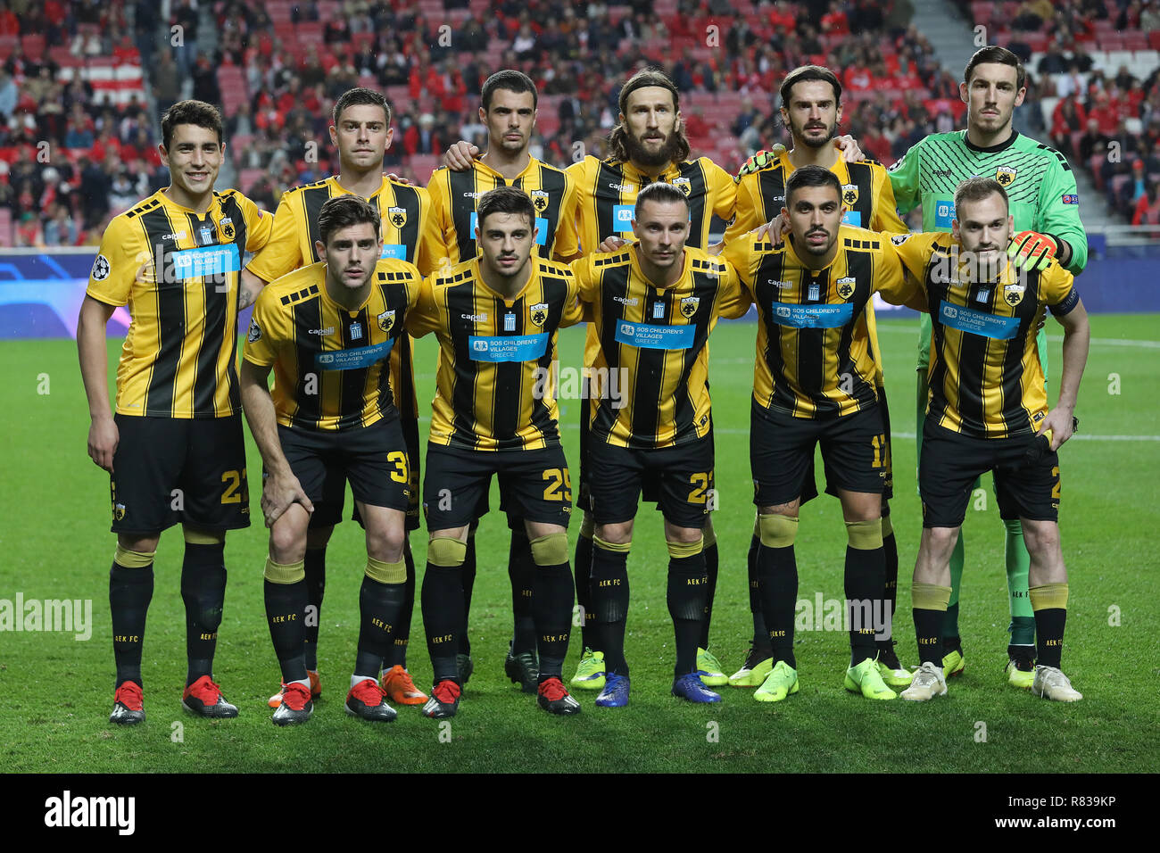Lineup of the AEK Athens F.C. team during the UEFA Champions League 2018/19  football match between SL Benfica vs AEK Athens F.C. (Final score: SL  Benfica 1-0 AEK Athens F.C Stock Photo - Alamy