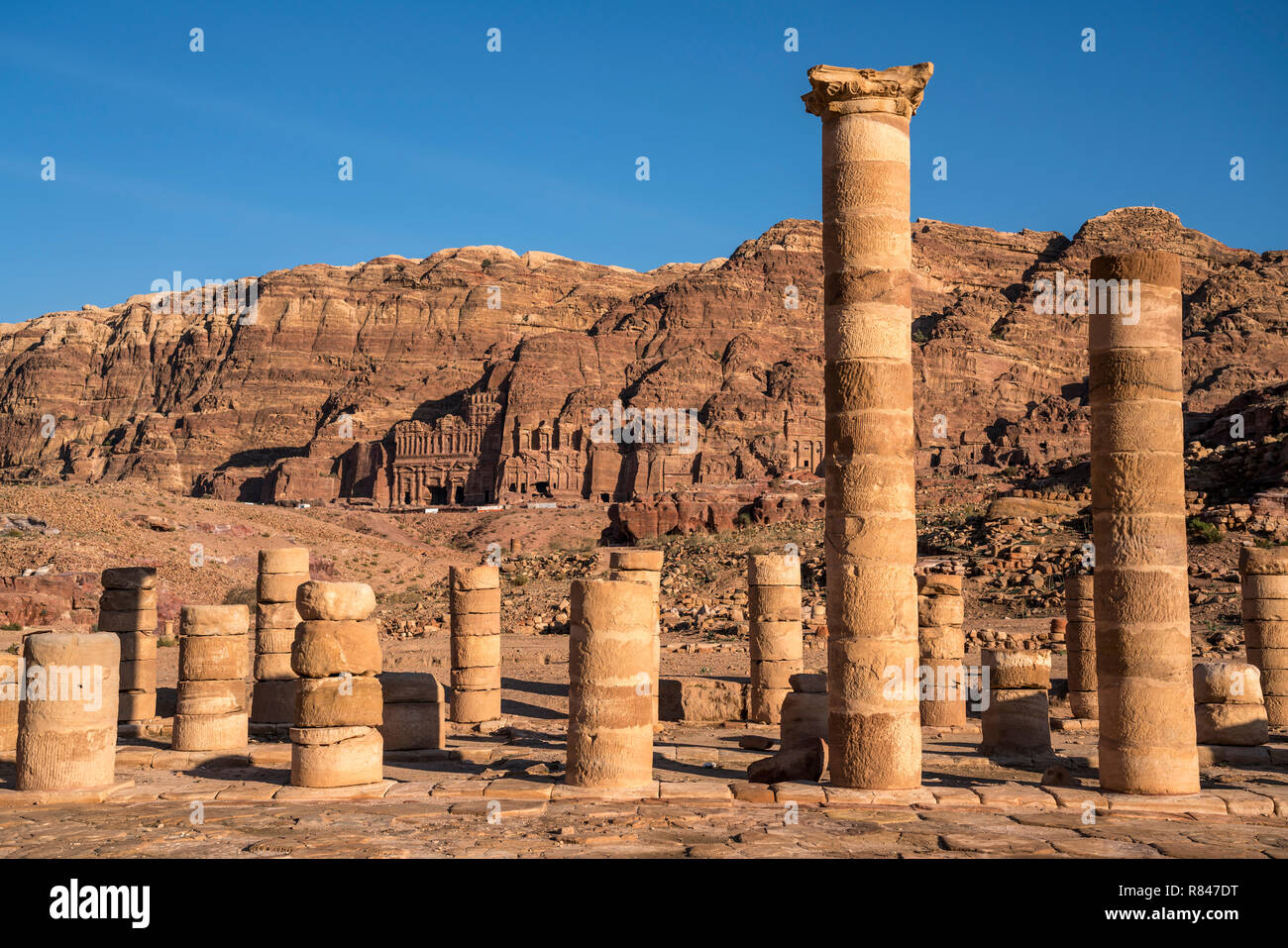 Säulen des Großen Tempel, Petra, Jordanien, Asien | columns of the Great Temple of Petra, Jordan, Asia Stock Photo