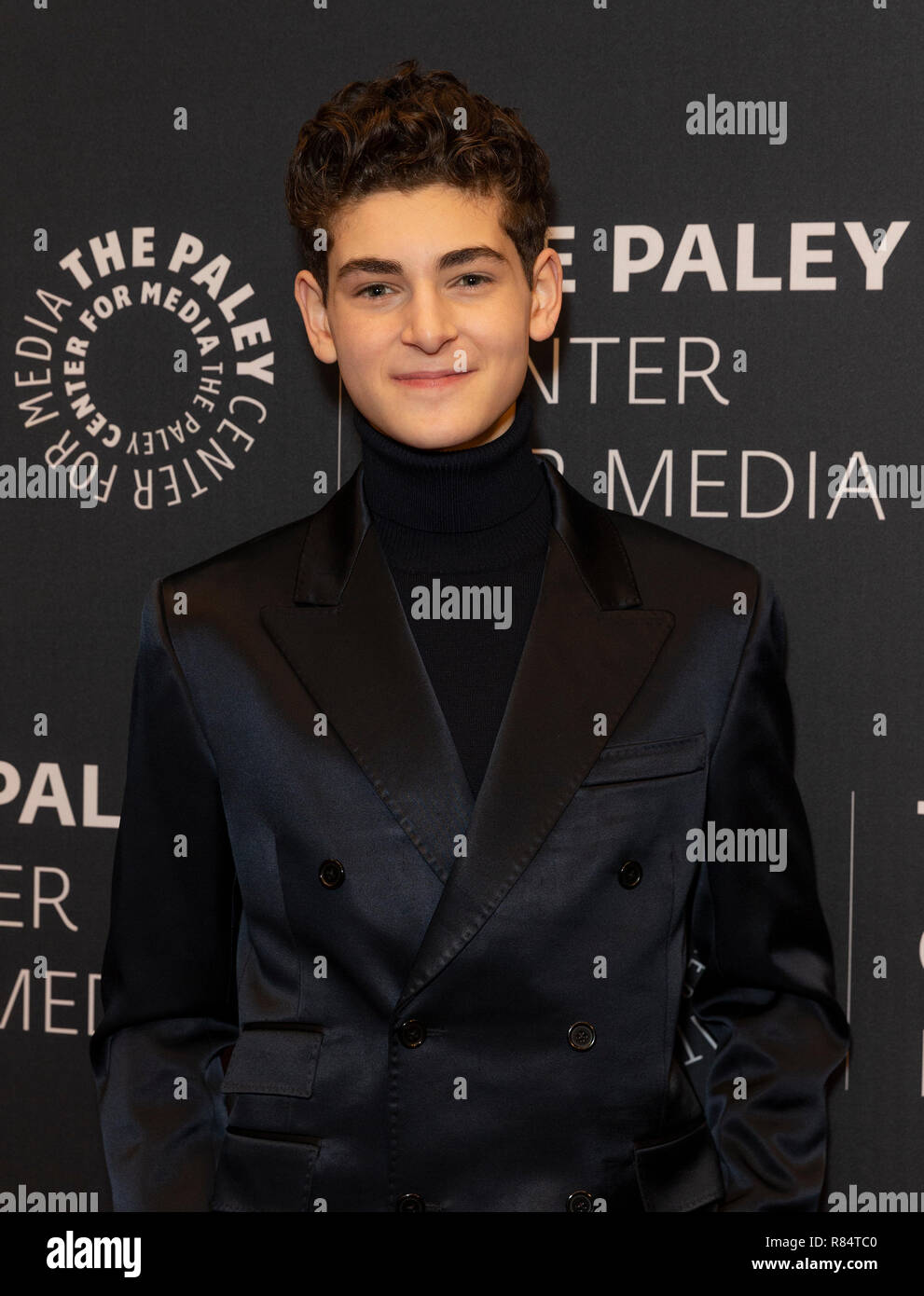 David Mazouz 2022