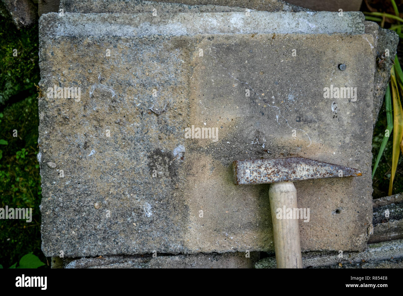 Sledge hammer hires stock photography and images Alamy