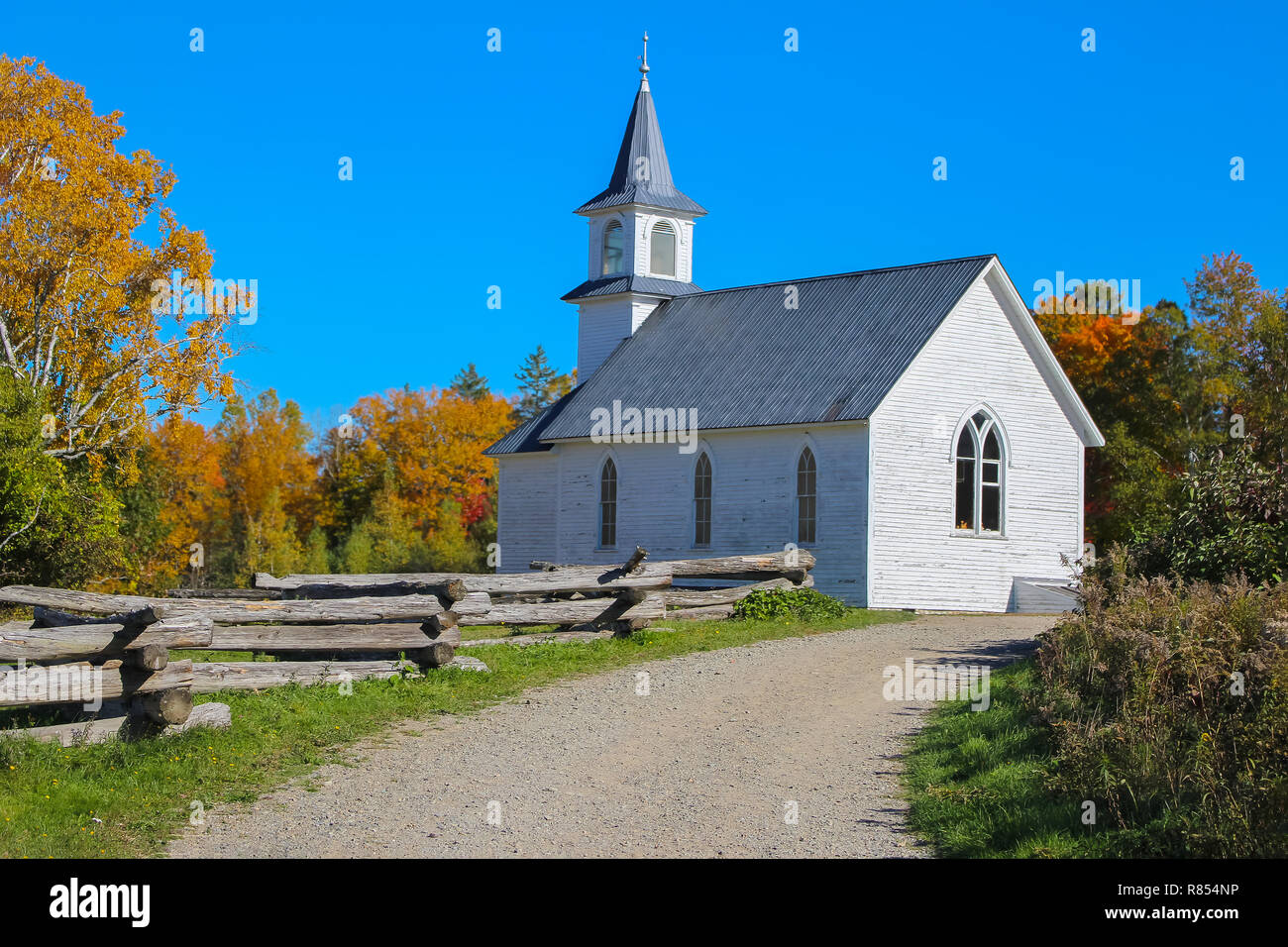 Rural church new brunswick hires stock photography and images Alamy