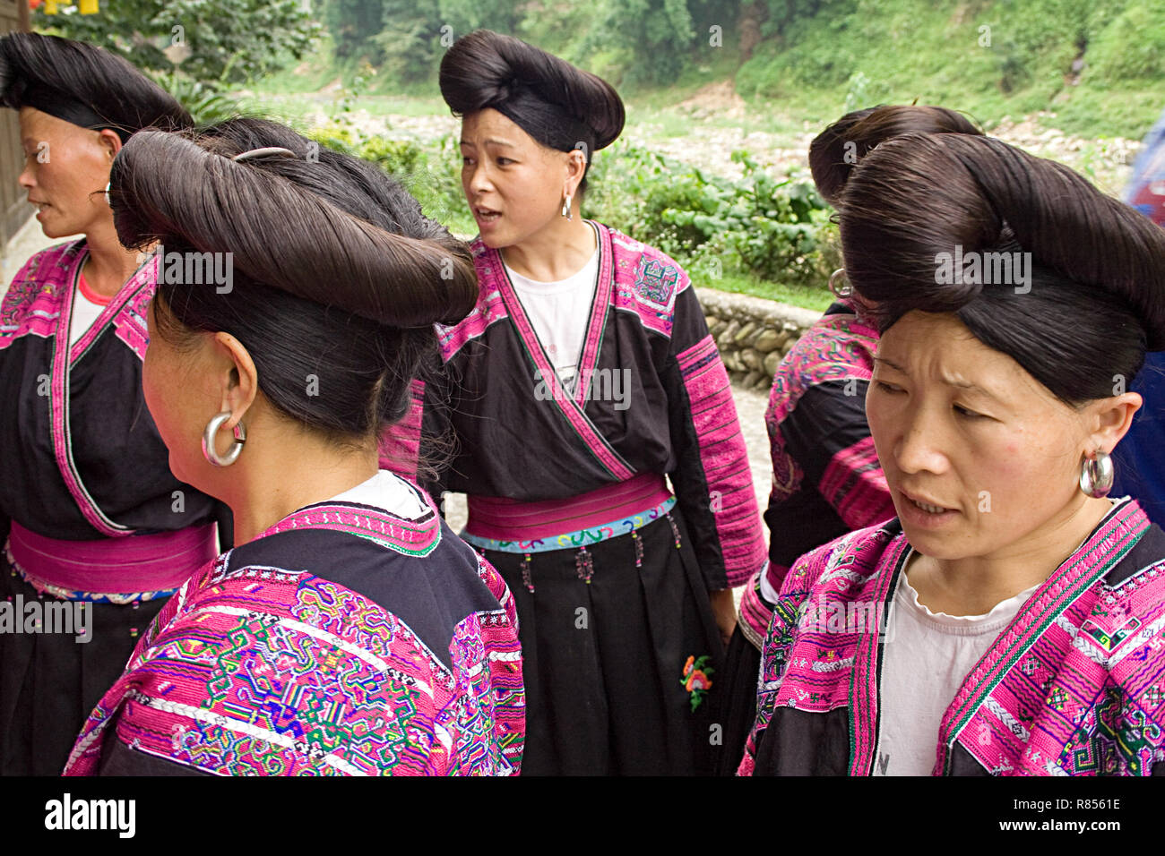 Portrait of Red Yao women. Red Yao women of Huangluo are known for the “world’s longest hair village”. Longsheng Huangluo Yao Village. Guilin, Guangxi Stock Photo