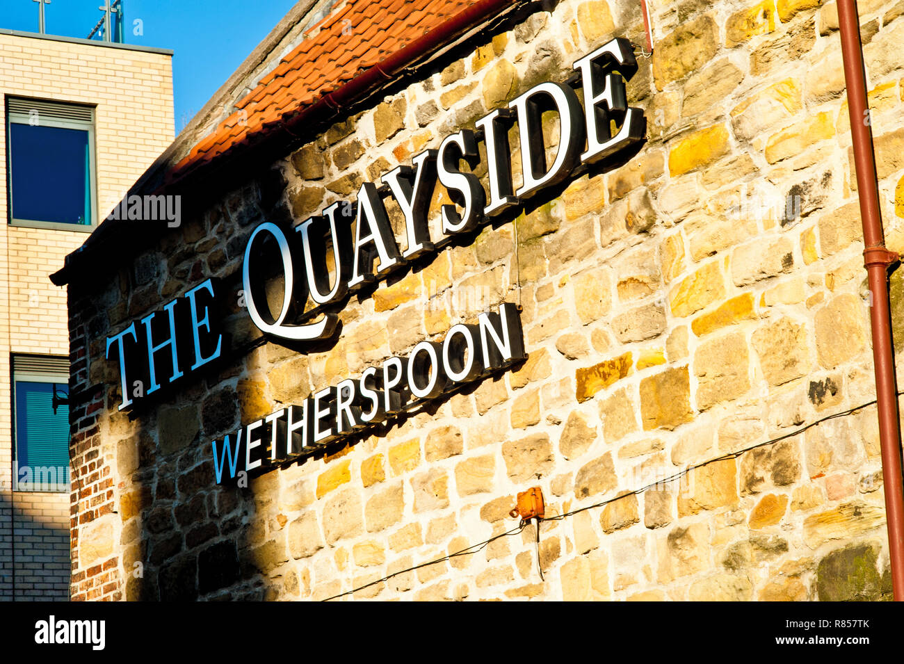 The Quayside, Weatherspoons pub, Quayside, Newcastle upon Tyne, England
