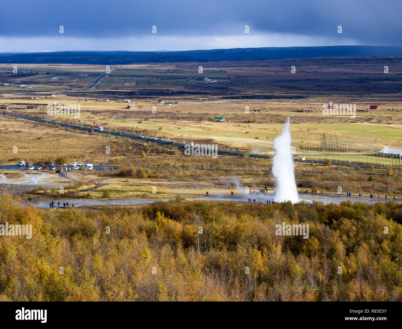 Geyser in un paesaggio islandese Stock Photo