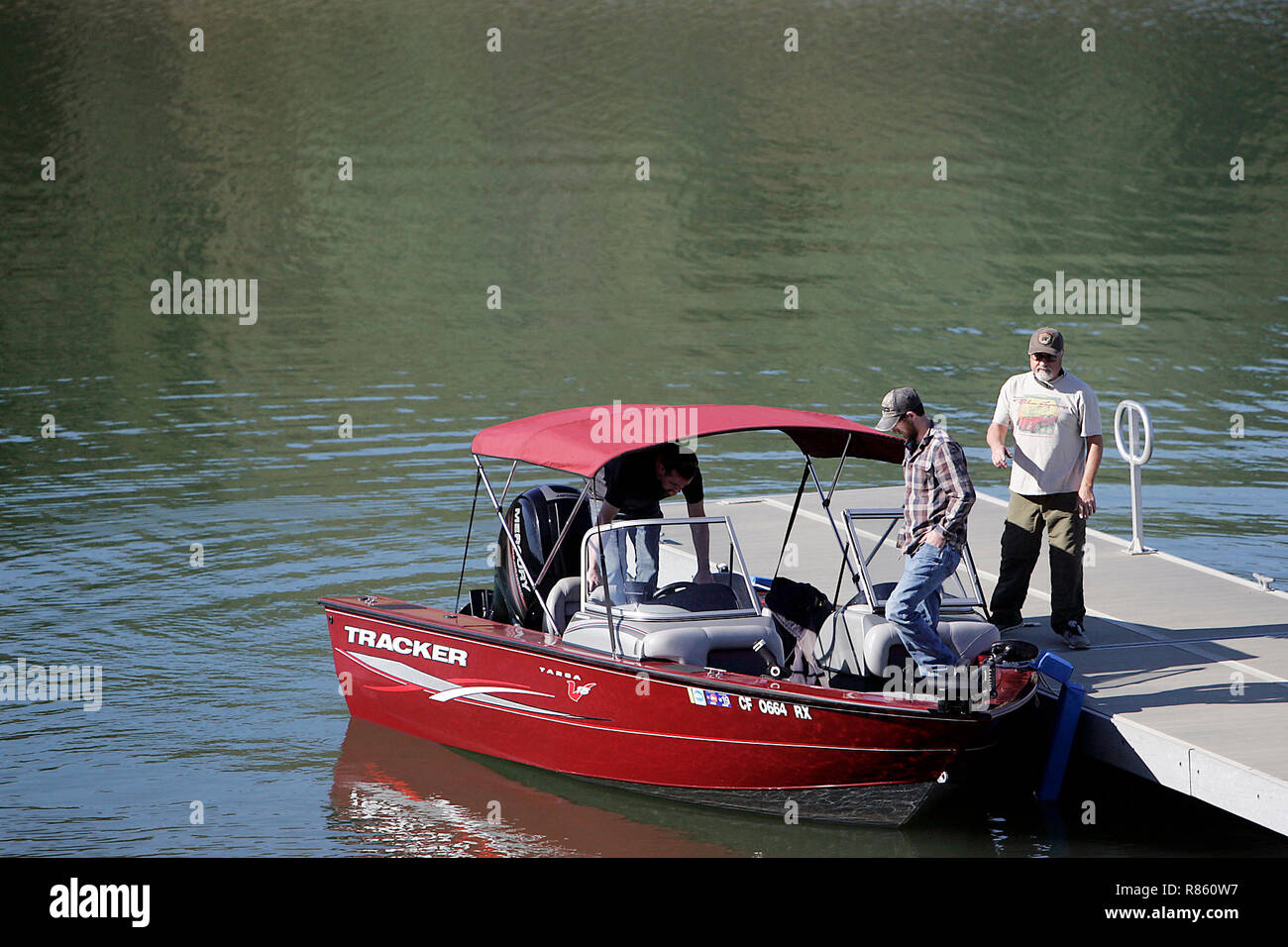 Lake Berryessa, CA, USA. 17th Oct, 2018. Boaters launch from the Steele
