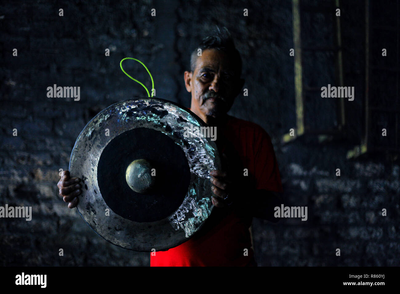 Bogor, West Java, Indonesia. 13th Dec, 2018. A worker seen holding a ...