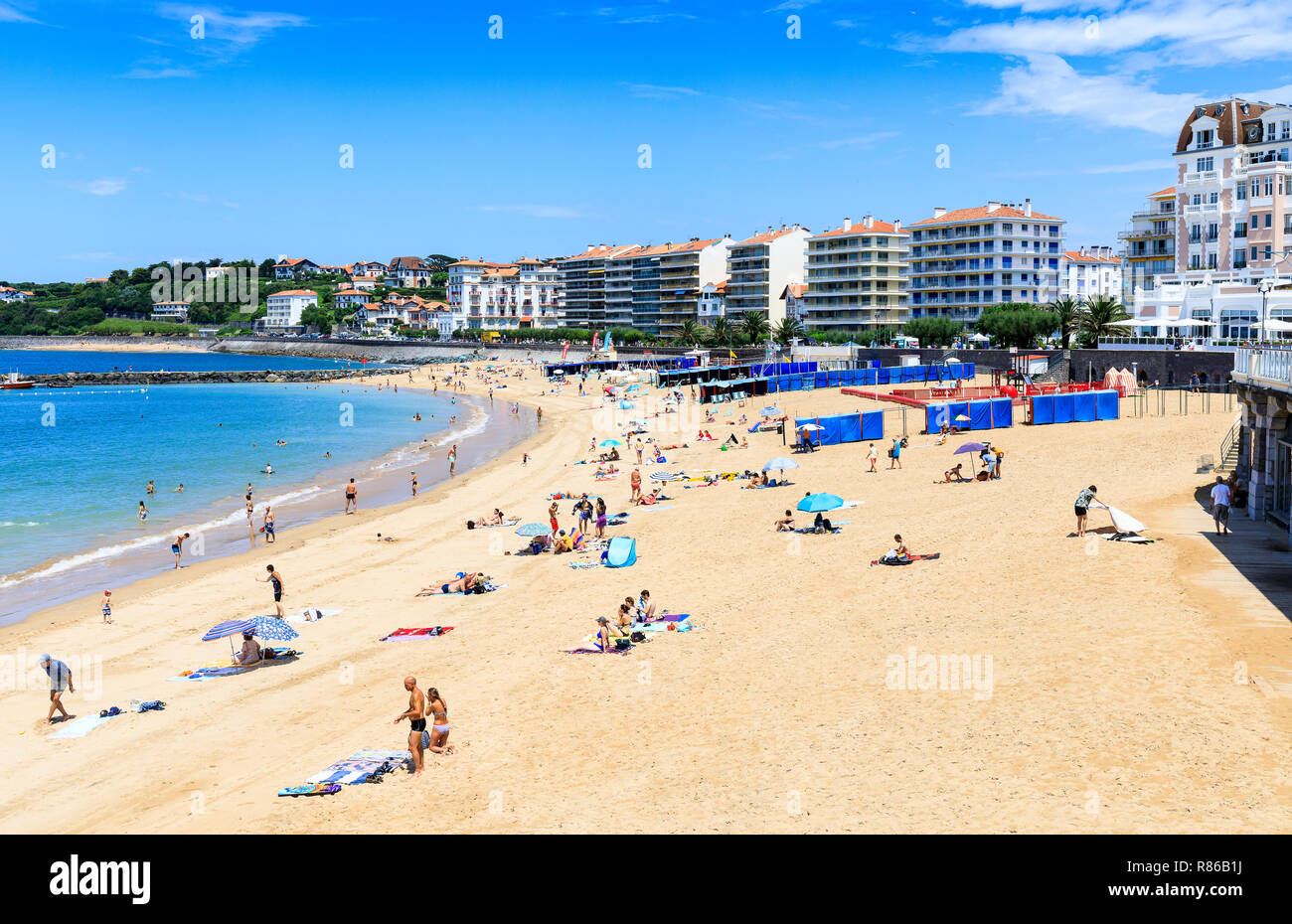 st-jean-de-luz-beach-france-stock-photo-alamy