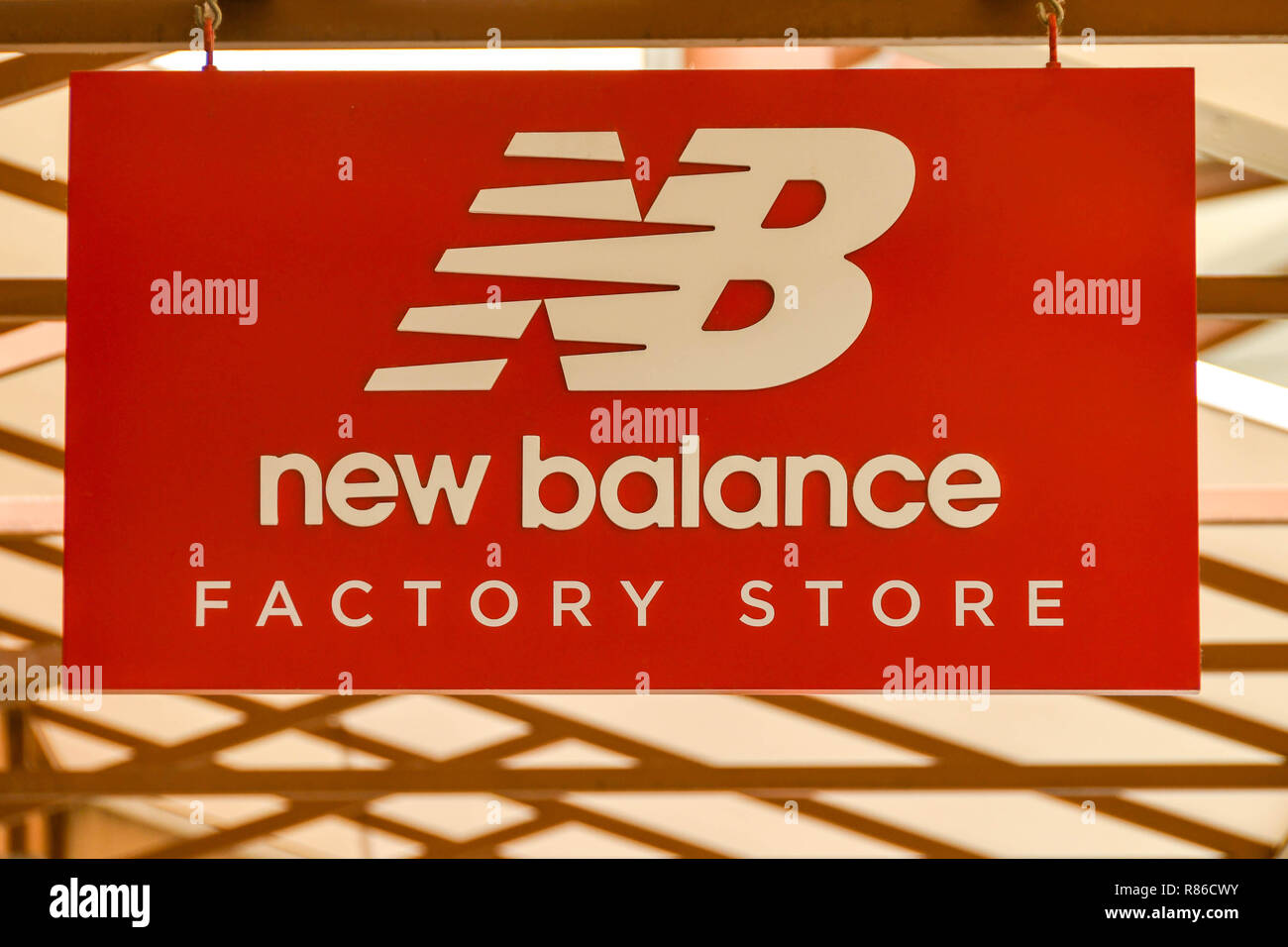 somersault shoes Sicily New balance store hi-res stock photography and images - Alamy
