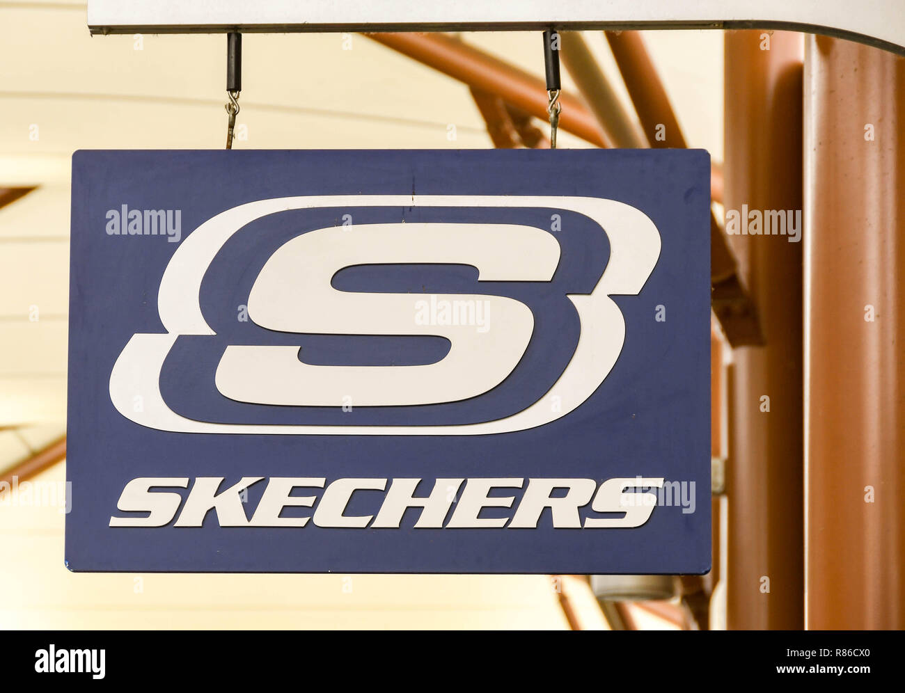 skechers seattle premium outlet