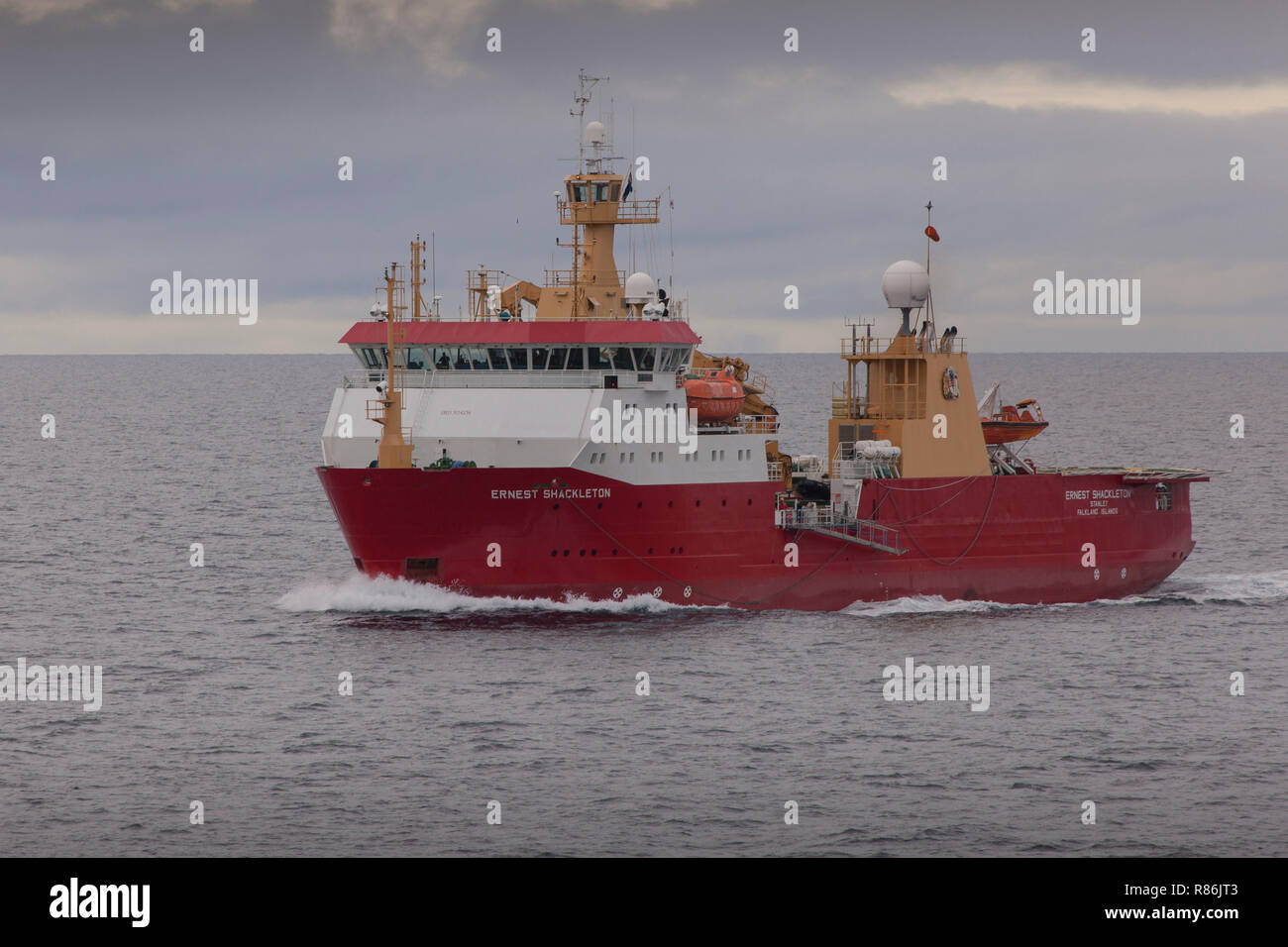 RRS Ernest Shackleton in the Northwest Passage 2016 Stock Photo Alamy