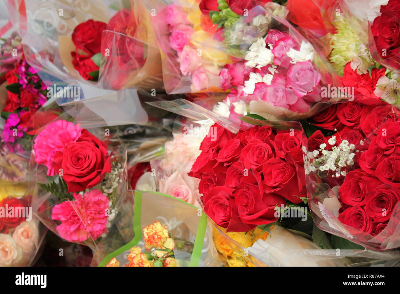 329 Bouquet Wrap Stock Photos, High-Res Pictures, and Images - Getty Images