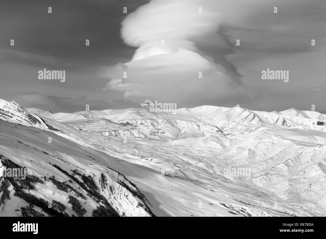 Windy road Black and White Stock Photos & Images - Alamy