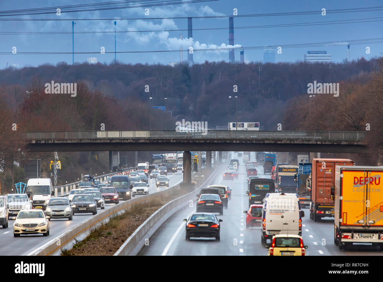 Autobahn A3 between Opladen and Leverkusen, rainy weather, autumn, heavy traffic, behind the