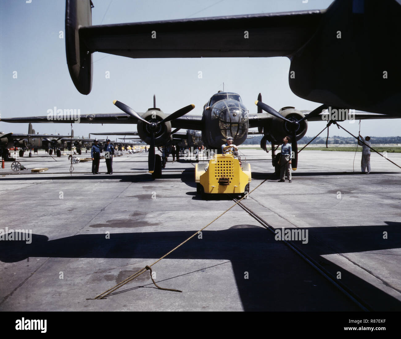 Douglas Aircraft Company, Long Beach, California, USA, Alfred T Palmer, U.S. Office of War Information, October 1942 Stock Photo