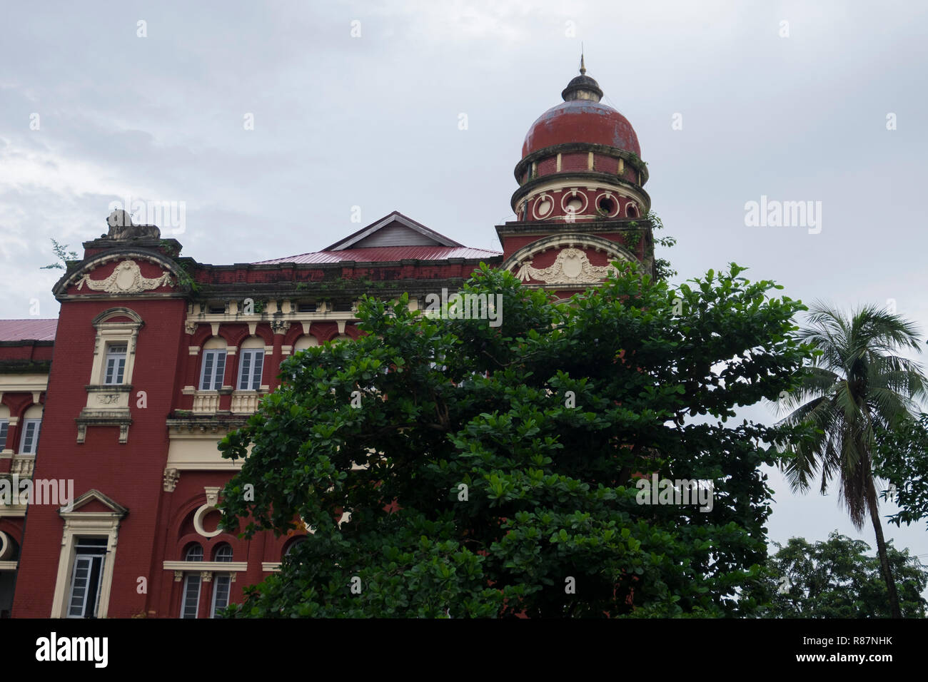 The main courthouse, an example of British Colonial Architecture in Yangon, Myanmar. Stock Photo