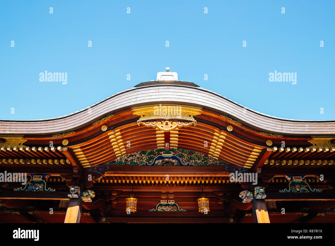 Yushima Tenmangu traditional architecture in Tokyo, Japan Stock Photo