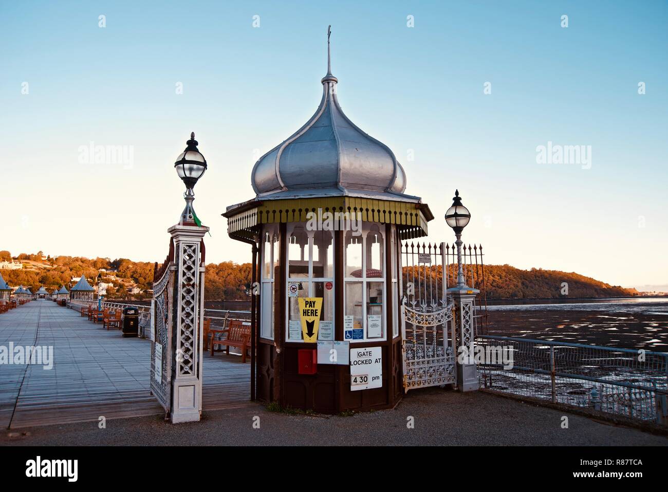 A kiosk at the gates of Bangor Pier at dawn, Bangor, Gwynedd, North Wales, UK Stock Photo