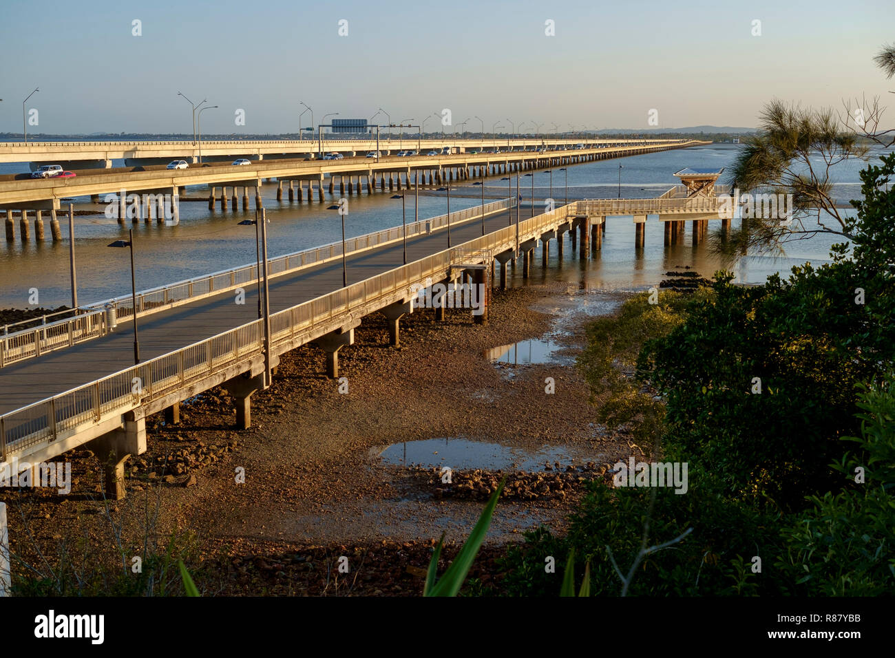 Ted smout memorial bridge hires stock photography and images Alamy