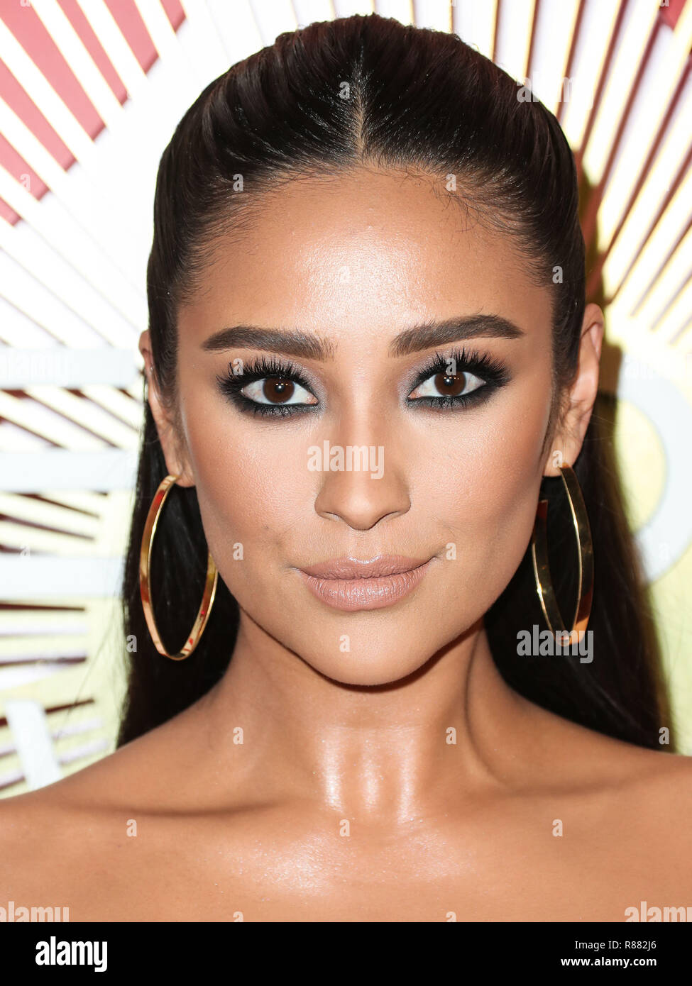 LAS VEGAS, NV, USA - NOVEMBER 09: Shay Mitchell at the 2nd Annual #