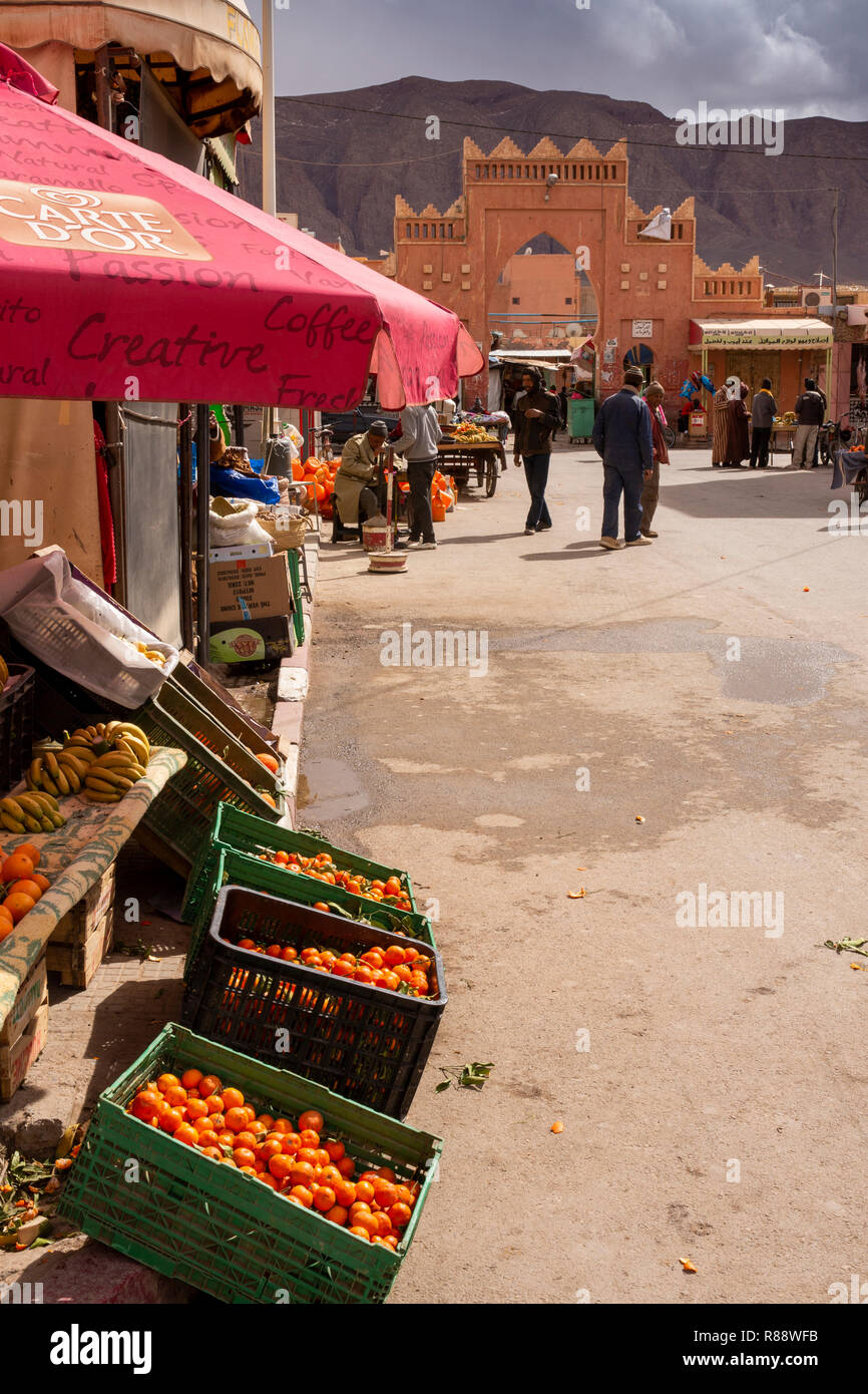 Morocco, Errachidia, fruit stall on street with arch near market Stock Photo