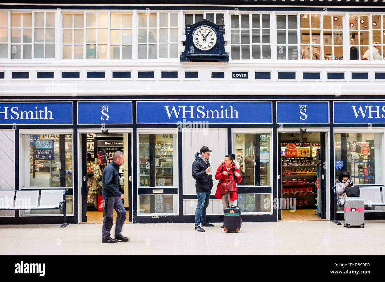 The WH Smith newsagents and book shop at York station Stock Photo