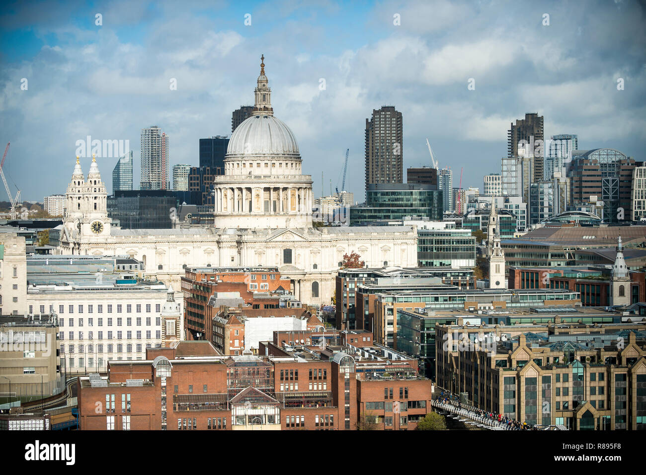 sunny-scenic-view-of-the-city-skyline-of-central-london-dominated-by