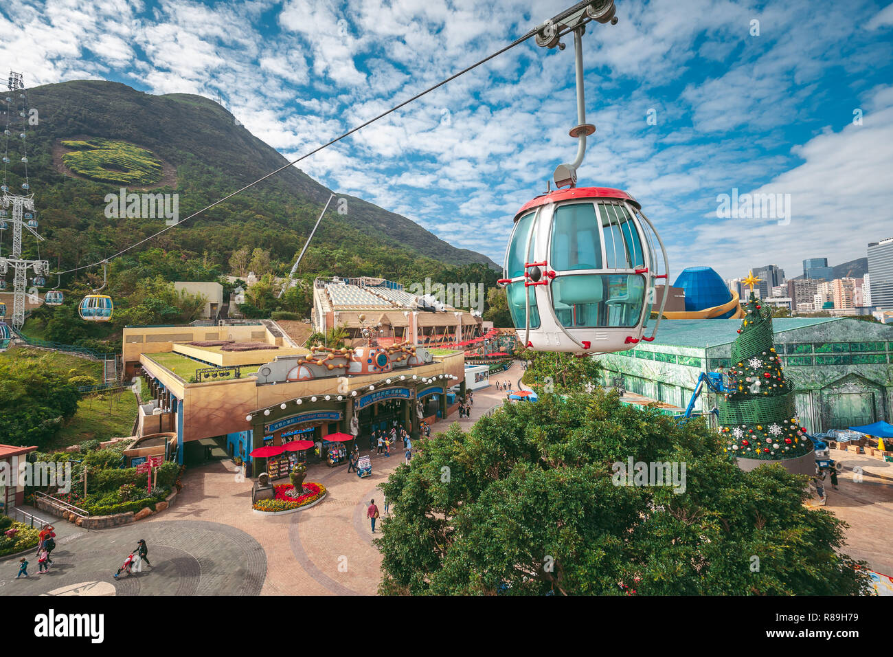 Cable car hong kong ocean park hi-res stock photography and images - Alamy