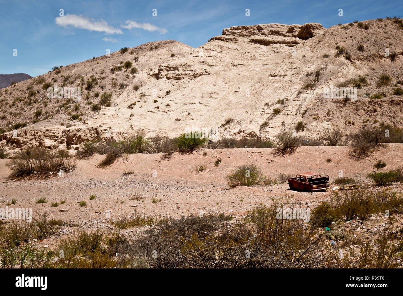 Abandoned car in arizona hi-res stock photography and images - Alamy