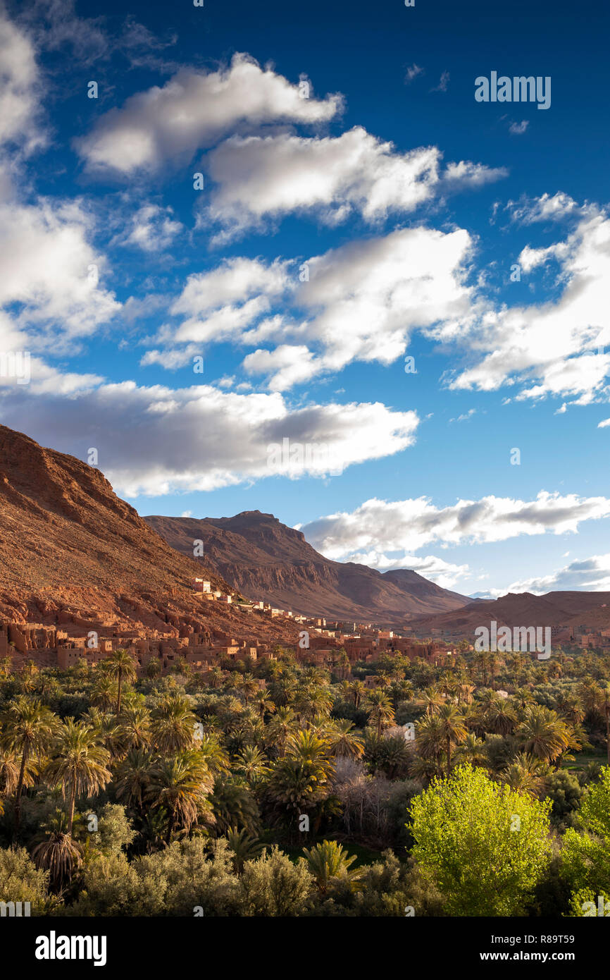 Morocco Todra Gorge Tinghir Ait Zilal Village In Early Morning Sunlight Stock Photo Alamy