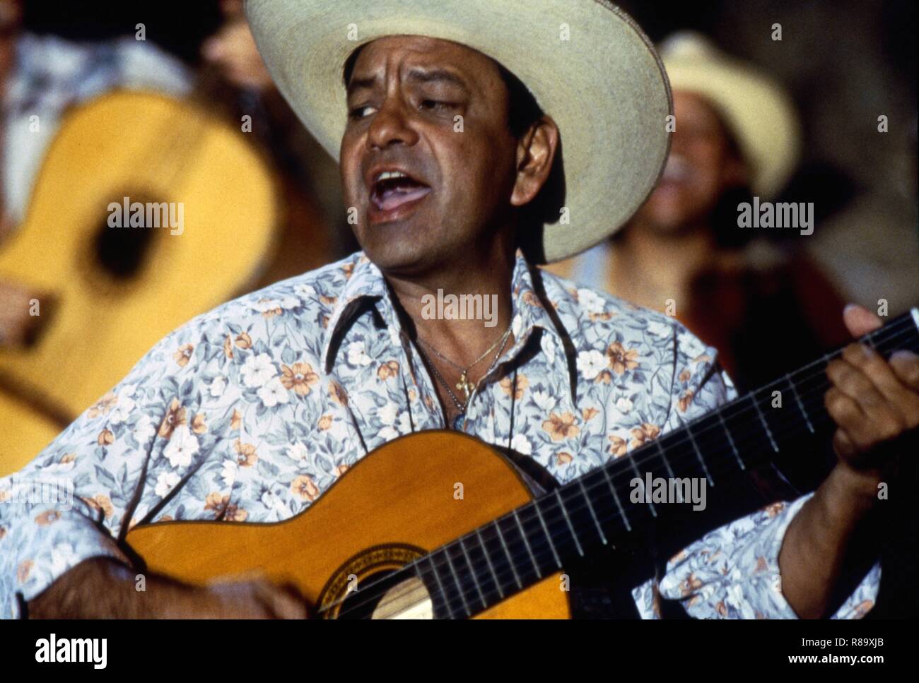 Singer with hat hi-res stock photography and images - Alamy